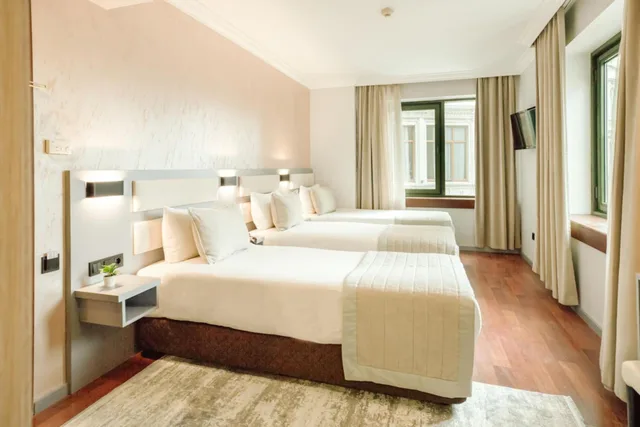 غرفة ثلاثية بثلاثة أسرّة، Marble Hotel Istanbul 2/8