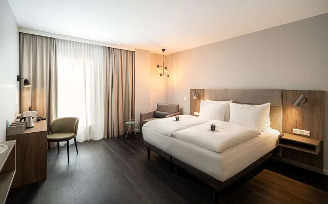 غرفة سوبيريور بسرير مزدوج، elaya hotel oberhausen, Trademark by Wyndham 1/3