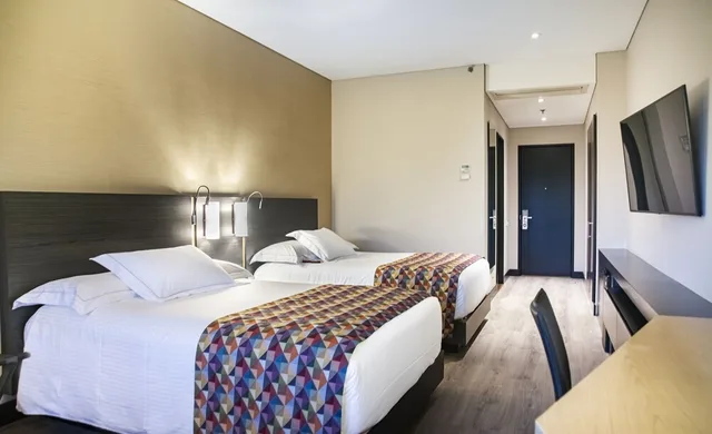 غرفة قياسية بسريرين كوين، Cite Hotel 4/10