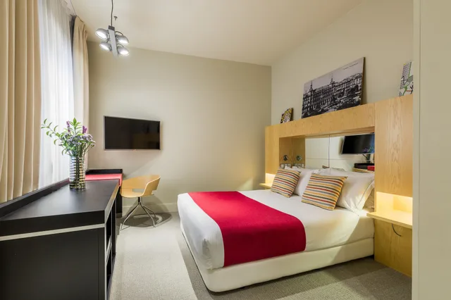 غرفة أساسية بسرير مزدوج، Room Mate Alicia 1/6