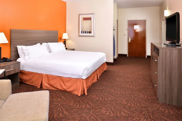غرفة قياسية بسرير كينج، Holiday Inn Express Hotel And Suites Chattanooga At Lookout Mtn Tn 4/10