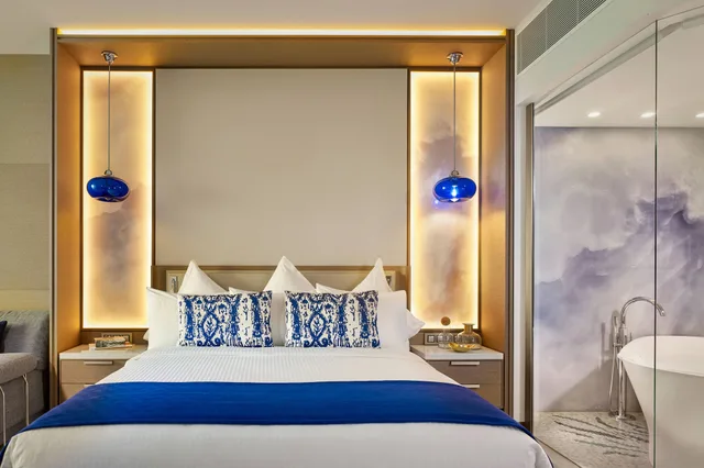 جناح جونيور بإطلالة على البحر بشرفة بغرفة نوم واحدة، Paragraph Resort Spa Shekvetili Autograph Collection 1/4