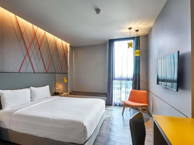 Standard, Queen Bed, Ibis Styles Bangkok Sukhumvit Phra Khanong 1/10