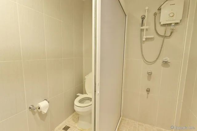 غرفة بريميير بسرير كوين وسرير فردي، Holiday Spa Hotel 6/8