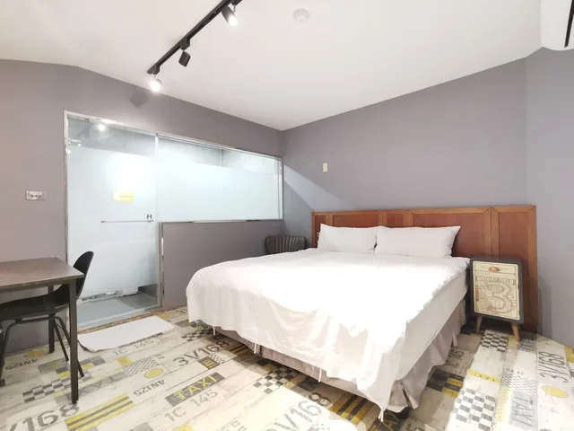Economy, Queen Bed, No Window، Wow Happy Hotel 1/7
