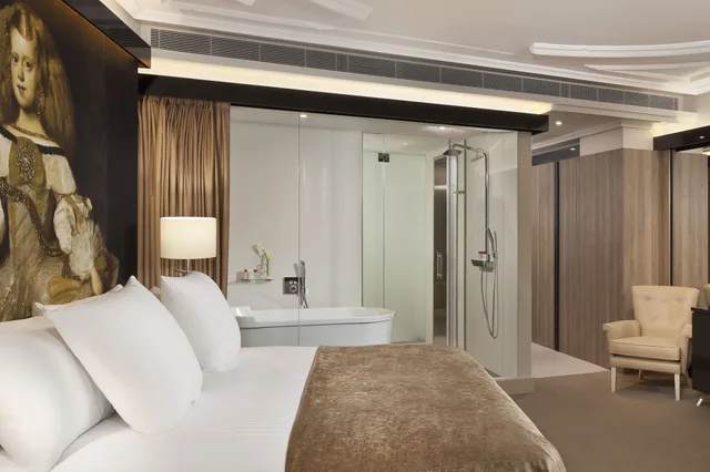 Red Level, Supreme, Twin Beds, Palacio de Los Duques Gran Melia 2/6