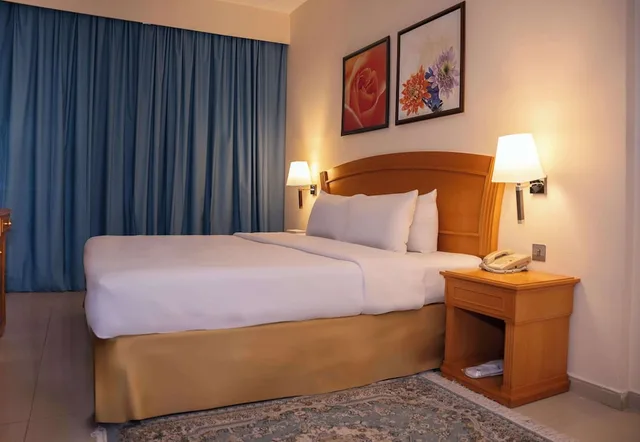 3 Bedrooms, Suite, Single, 2 Double and Twin Beds, Kitchen، Golden Tulip Sharjah- Hotel Apartments 6/10