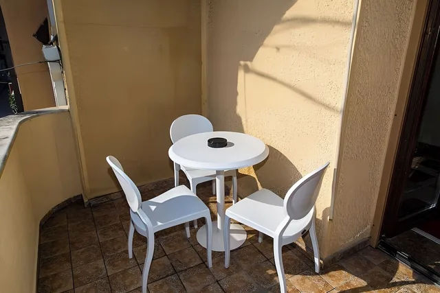 استوديو ديلوكس بسرير كوين وسرير فردي بغرفة نوم واحدة مع أريكة، Apart Kalonis Hotel 3/3