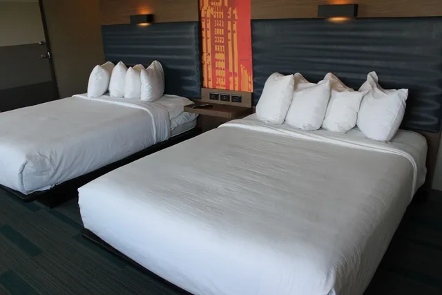 Room, 2 Queen Beds, Accessible, Aloft Syracuse Inner Harbor 1/7