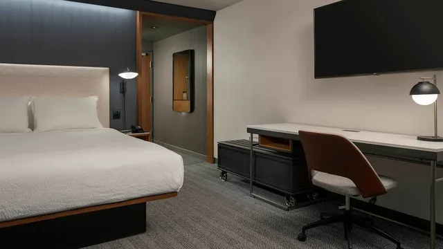 Room, 2 Queen Beds, Accessible, Courtyard by Marriott San Diego Miramar 2/4