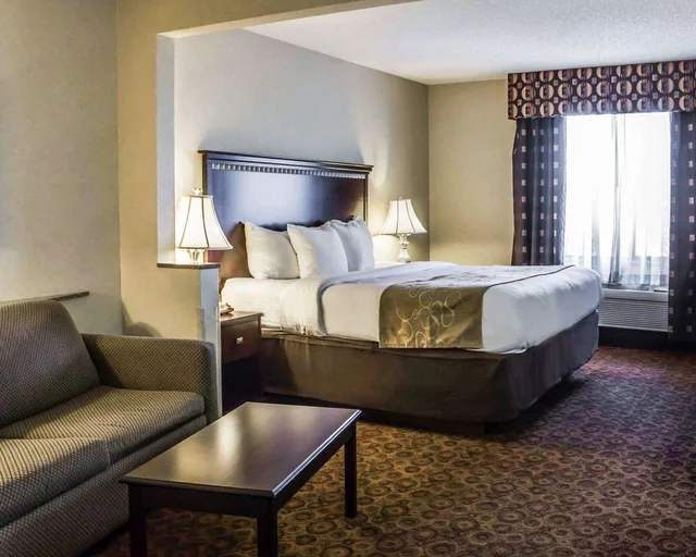 جناح بسرير كينج، Fairfield Inn Suites Greensboro Coliseum Area 1/3