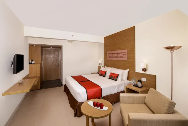 Classic, Double Bed, Balcony, Sterling Puri 3/10