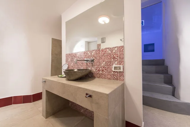 Honeymoon, Suite, Queen Bed, Caldera View, Hot Tub، Santorini Secret Suites and Spa - Adults Only 7/8