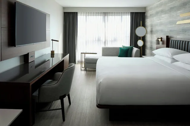 Concierge, King Bed, Club Lounge Access، Ottawa Marriott Hotel 1/8