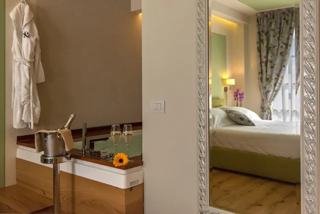 جناح بجاكوزي، Resort 37 6/6