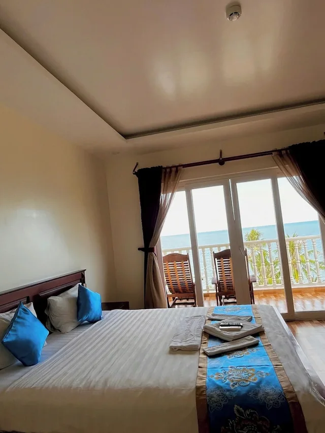 غرفة ديلوكس بسرير كينج بإطلالة على البحر، Phuong Binh House 4/6