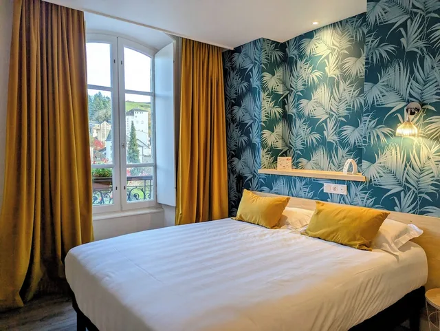 غرفة سوبيريور بسرير مزدوج، The Originals Aurillac Grand Hotel Saint Pierre 1/9