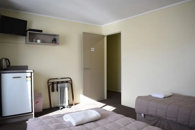 غرفة أساسية بسريرين منفصلين، Devonwood Resort Rotorua 5/7