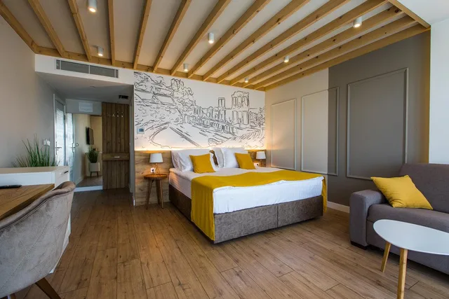 غرفة سوبيريور في الطابق الأرضي، HillHouse Plovdiv 1/1