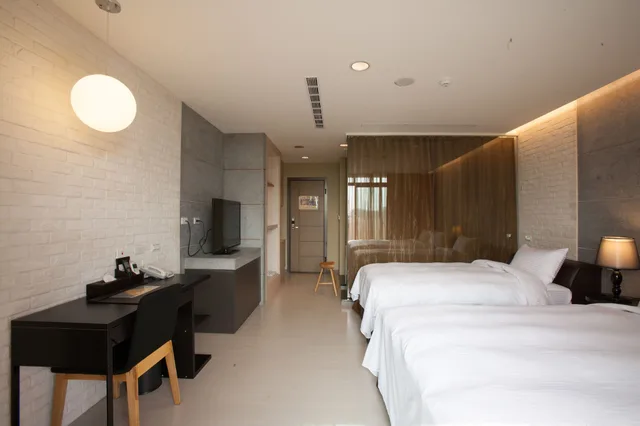 غرفة عائلية ثلاثية بسرير كوين وسرير فردي، 823-Tourist Hotel 2/3