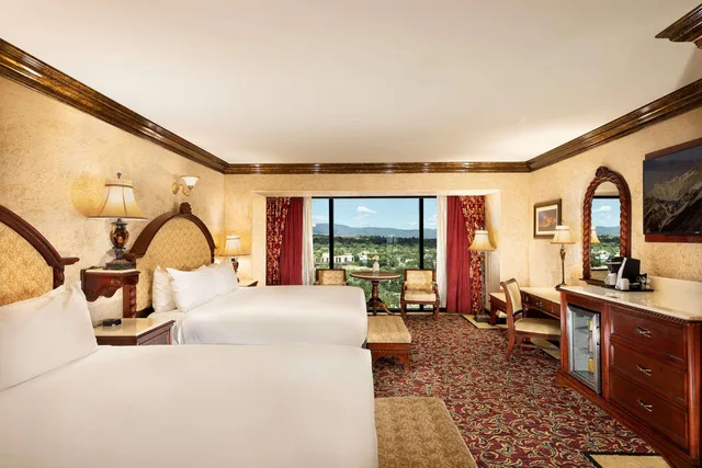 جناح بسريرين كينج بحوض استحمام، Peppermill Resort Spa Casino, WorldHotels Elite 2/3