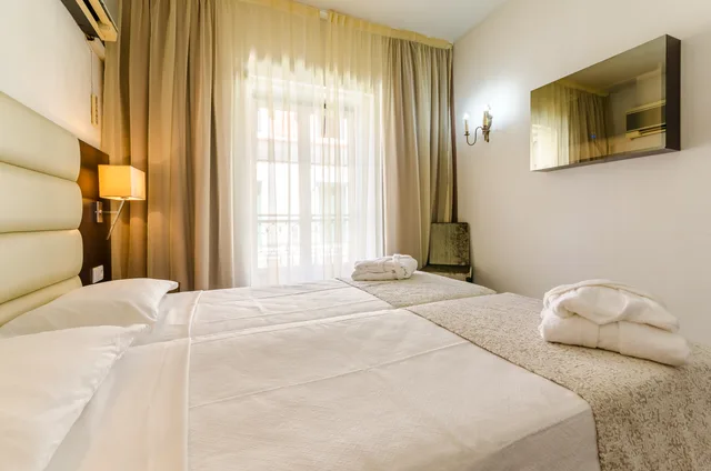 Standard, Triple, Hotel LX Rossio 2/3