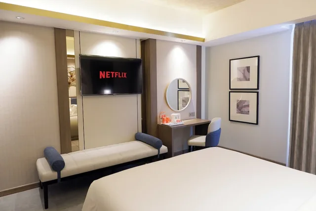 غرفة بريميوم بسرير مزدوج، Harris Hotel & Convention Gubeng 5/8