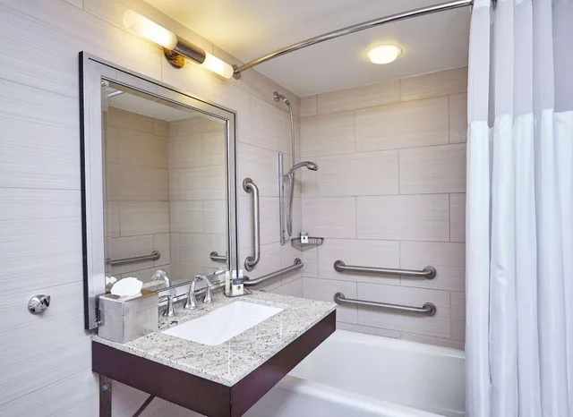 جناح لذوي الإعاقة، Doubletree By Hilton Hotel Washington Dc Crystal City 3/5