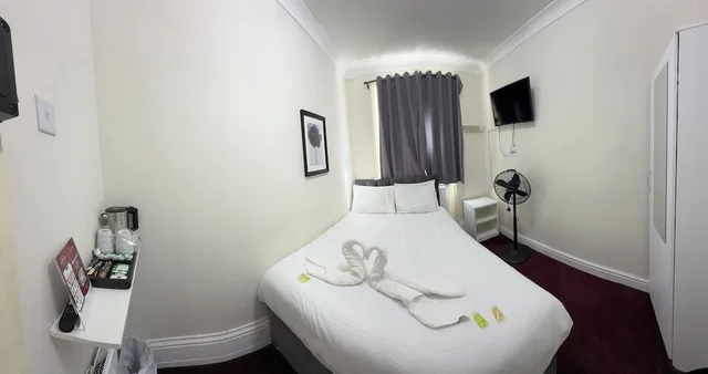 غرفة قياسية بسرير مزدوج بحمام مشترك، OYO Oban Victoria Hotel 2/4
