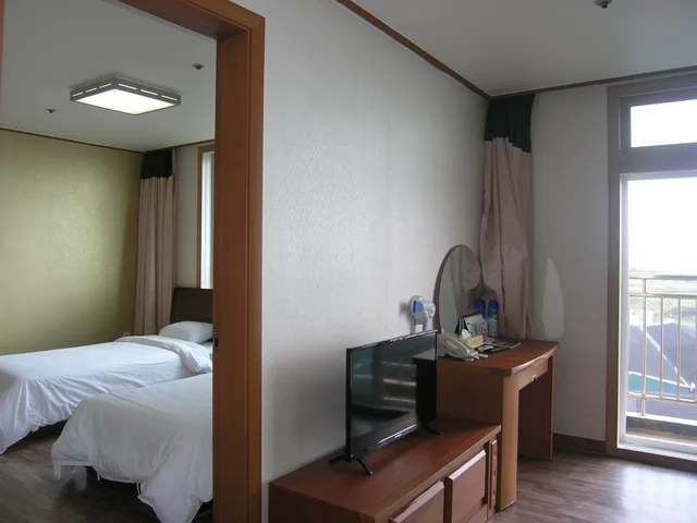 Gold, Suite, Twin Beds، Il Sung Jeju Beach Resort 8/10
