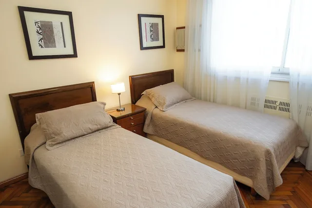 شقة بانورامية بسرير كينج وسريرين فرديين بإطلالة على المدينة بشرفة بـ3 غرف نوم، Trianon Residence Recoleta 1/4
