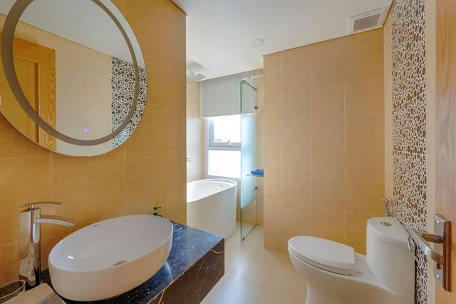 جناح فاخر بسرير كينج بإطلالة على المدينة بشرفة، Sea Queen Hotel 4/4