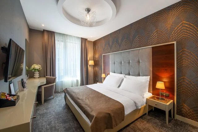 جناح بزنس بسرير كينج، Crystal hotel Belgrade 2/7