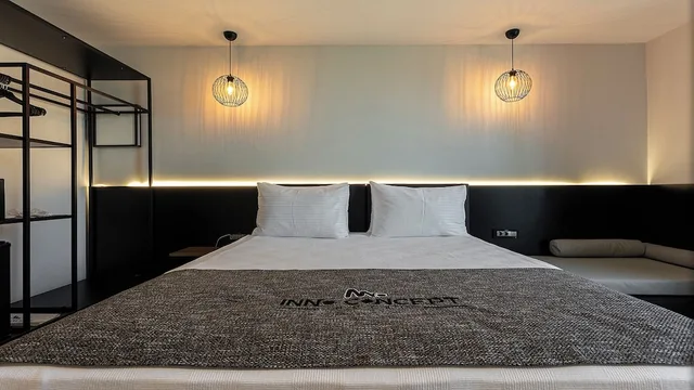 غرفة قياسية بسرير كوين، Inno Concept Hotel 2/3