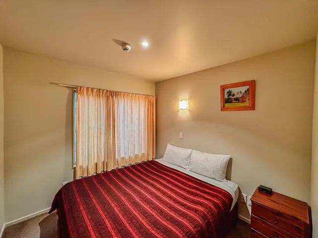 1 Bedroom, Suite, Twin Beds, BEALEY AVENUE MOTEL 1/1