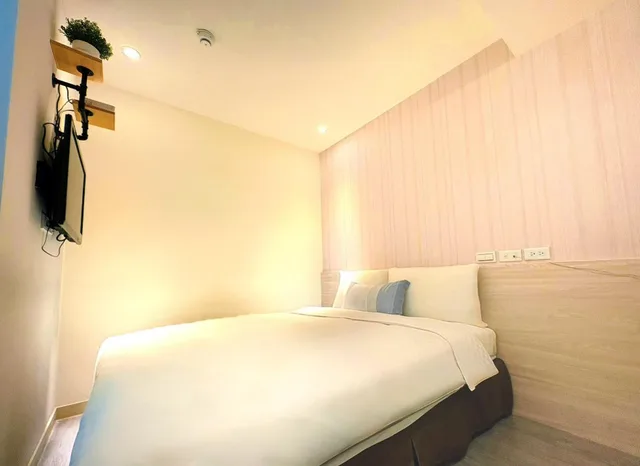 Exquisite, Double Bed, No Window، We Meet Taipei Hotel 1/9