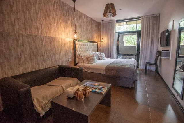 جناح بشرفة، 5411 Soho Hotel Boutique & Spa 1/1