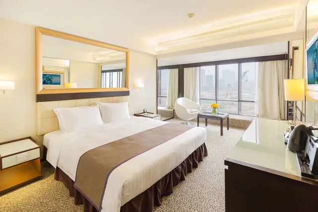 غرفة سوبيريور بسرير مزدوج، Regal Oriental 2/2