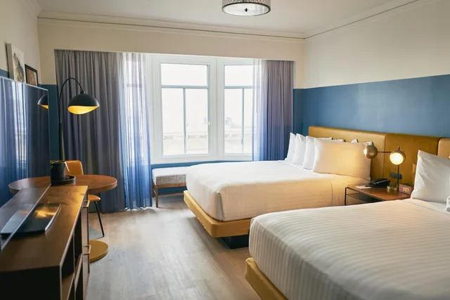 غرفة بسرير كينج لذوي الإعاقة، HOTEL JULIAN 3/4