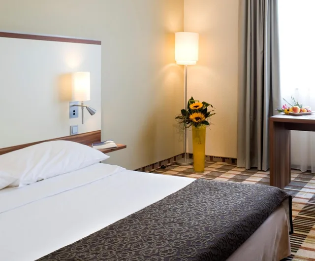 غرفة قياسية ثلاثية مع أريكة، Sunday Hotel Saarbrucken Sud 5/10