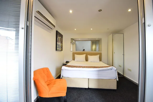 جناح عائلي بسريرين مزدوجين، B Guest Hotel 1/1