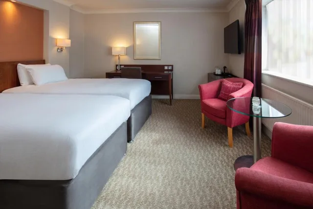 غرفة سوبيريور بسريرين منفصلين، Forest Pines Spa and Golf Resort 2/2