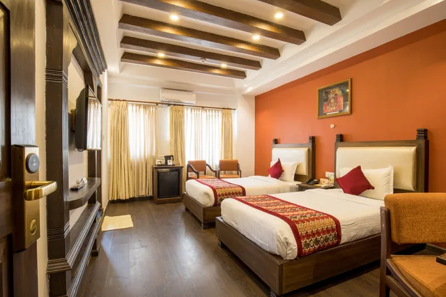 Boutique, Twin Beds، Moon Light Hotel 7/10