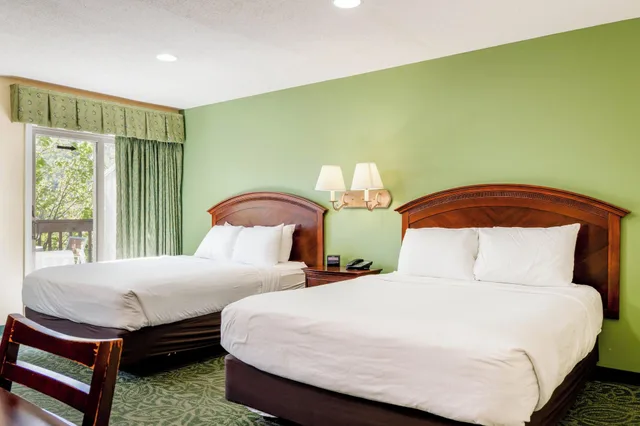 Hotel Queen، Massanutten Resort 2/3