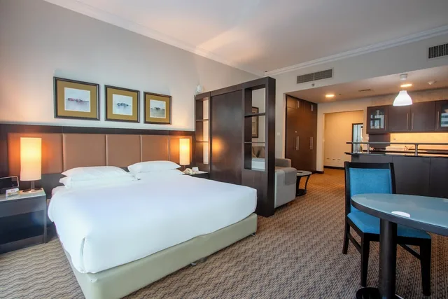 جناح استوديو ديلوكس بسرير كينج، Al Manzel Hotel Apartments 1/9