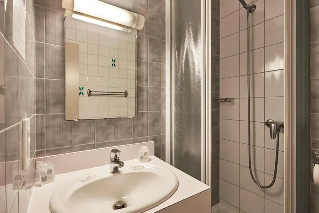 Standard, CITOTEL HOTEL NATIONAL 1/1