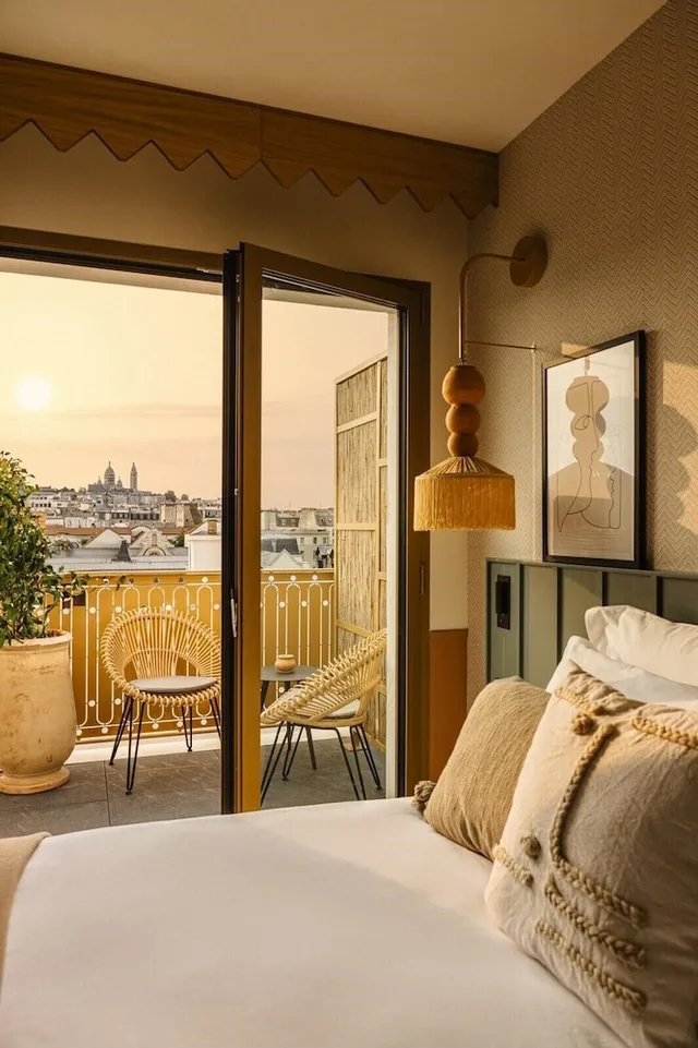 Montmartre, Classic, Queen Bed, Balcony، Bloom House Hotel & Spa Paris 1/1