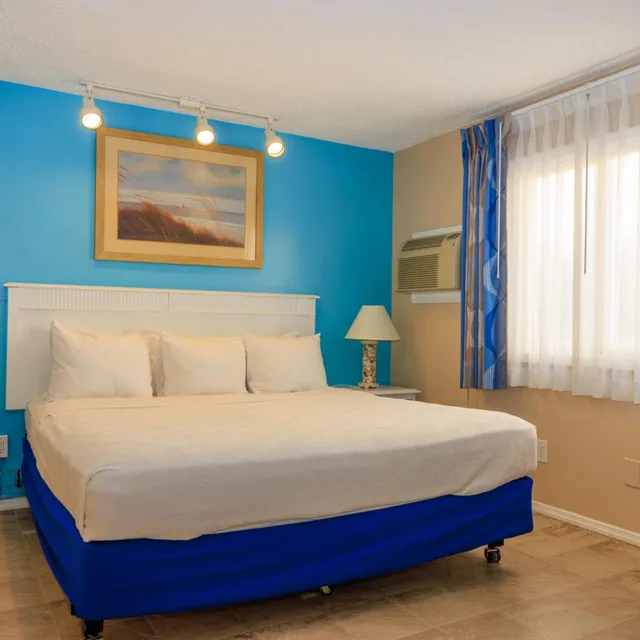 جناح، The White Sands Oceanfront Resort & Spa 1/6