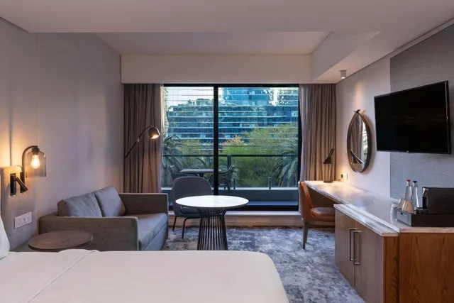جناح جونيور بإطلالة على الجبل بشرفة، Radisson Hotel Cape Town Foreshore 4/10