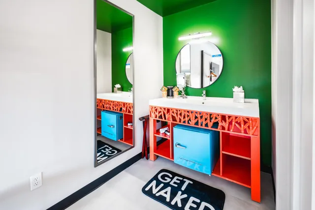 Room, 2 Queen Beds, Parking Lot View، Heights House Hotel - Houston Heights Downtown, an Ascend Collection Hotel 7/10